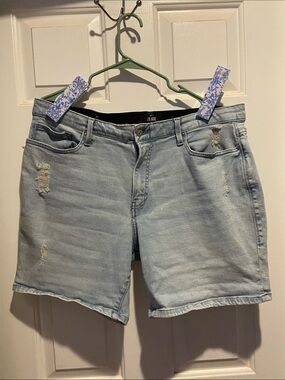 LuLaRoe Denim Shorts - EUC - Size 34